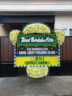 Papan Bunga Duka di Singojuruh